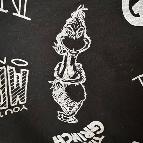 Dr. Seuss Grinch Women's Black Sweatshirt All Over Graphic Print Size Small EUC - Picture 5 of 5